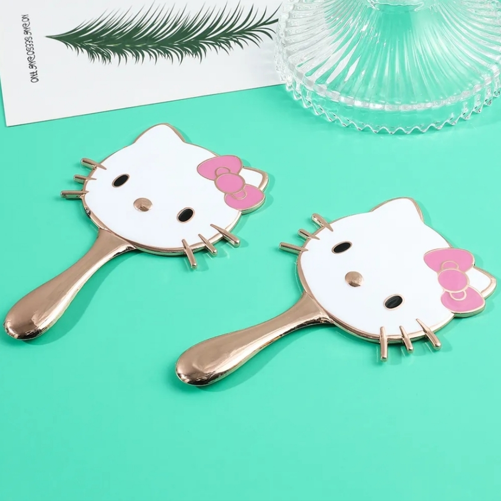 Hello Kitty Mirror - Picture 9 of 13